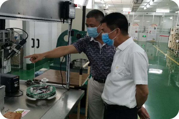 廈門(mén)鎢業(yè)董事長(zhǎng)黃長(zhǎng)庚深入勢(shì)拓智動(dòng)公司調(diào)研